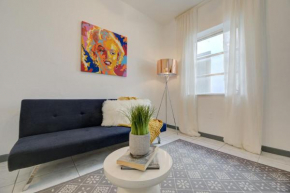 Del Rio Condo